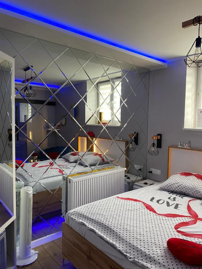 Apartament "Love" Centrum Z Duza Wanna Dla Dwojga Гниежно Екстериор снимка