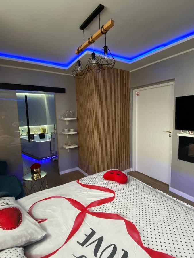 Apartament "Love" Centrum Z Duza Wanna Dla Dwojga Гниежно Екстериор снимка